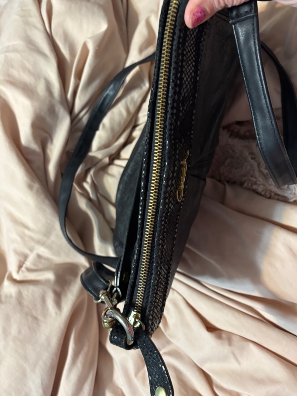 Used Coach Purse - Picture 4 of 4